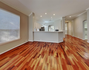 7219 Bethany Bay Drive - Photo Thumbnail 2