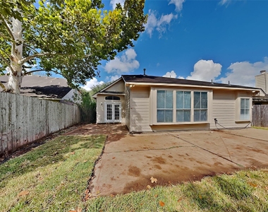 7219 Bethany Bay Drive - Photo Thumbnail 17
