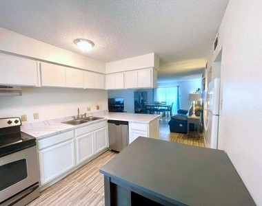 1901 S Voss Road - Photo Thumbnail 7