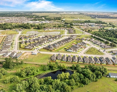 32506 Lantana Fields Road - Photo Thumbnail 38