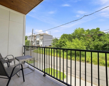 2618 Mcllhenny Street - Photo Thumbnail 15
