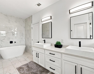 2618 Mcllhenny Street - Photo Thumbnail 25