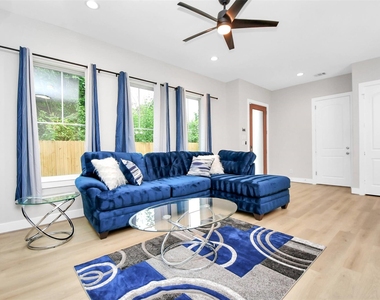 5718 Beall Street - Photo Thumbnail 1