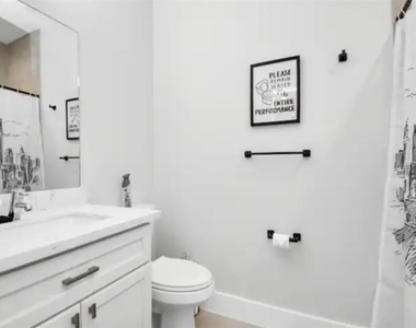 5718 Beall Street - Photo Thumbnail 8