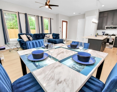 5718 Beall Street - Photo Thumbnail 3
