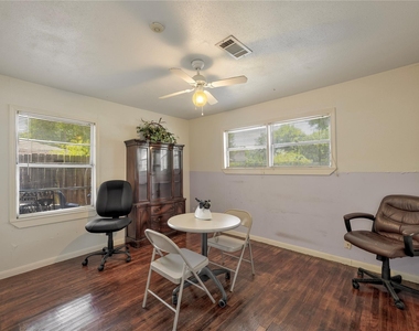 3627 Thistle Street - Photo Thumbnail 7