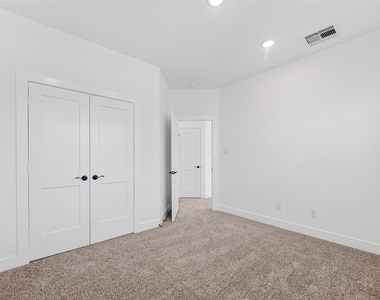 24011 Breezy Bank Trail - Photo Thumbnail 31