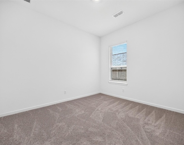 21622 Laggan Cliff Lane - Photo Thumbnail 30
