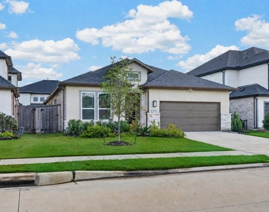 21622 Laggan Cliff Lane - Photo Thumbnail 2