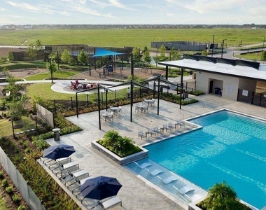 21622 Laggan Cliff Lane - Photo Thumbnail 44