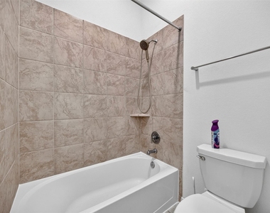 21622 Laggan Cliff Lane - Photo Thumbnail 33