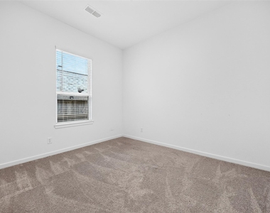 21622 Laggan Cliff Lane - Photo Thumbnail 34