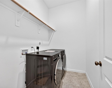 21622 Laggan Cliff Lane - Photo Thumbnail 36