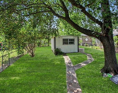 302 Lawrence Street - Photo Thumbnail 31