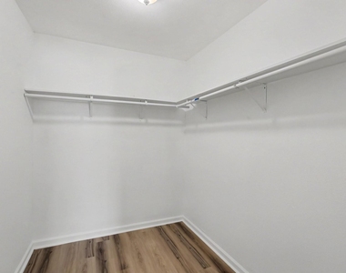 302 Lawrence Street - Photo Thumbnail 24