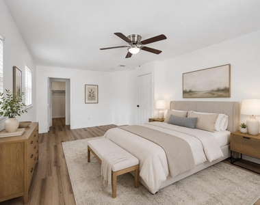 302 Lawrence Street - Photo Thumbnail 23
