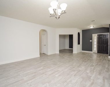 7519 Muley Lane - Photo Thumbnail 4