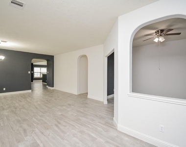 7519 Muley Lane - Photo Thumbnail 3