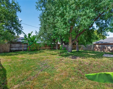 7607 Tanager Street - Photo Thumbnail 19