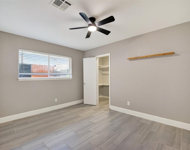 7607 Tanager Street - Photo Thumbnail 10