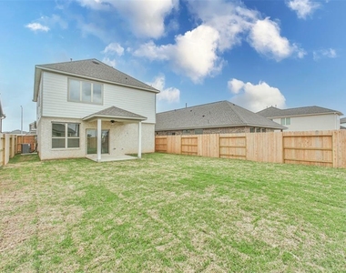 704 Ocean Palms Drive - Photo Thumbnail 32