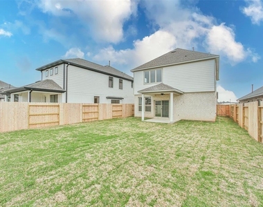 704 Ocean Palms Drive - Photo Thumbnail 33