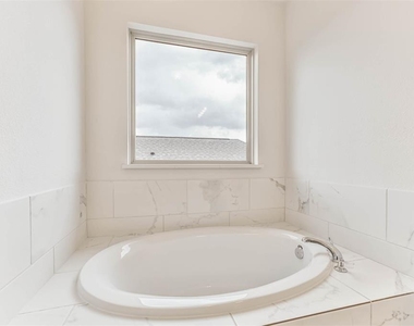 704 Ocean Palms Drive - Photo Thumbnail 16