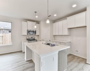704 Ocean Palms Drive - Photo Thumbnail 12