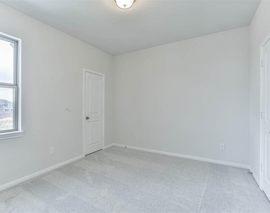 704 Ocean Palms Drive - Photo Thumbnail 31