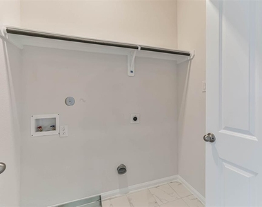 704 Ocean Palms Drive - Photo Thumbnail 28