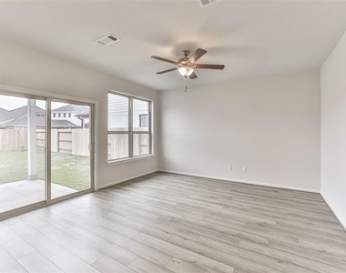 704 Ocean Palms Drive - Photo Thumbnail 5