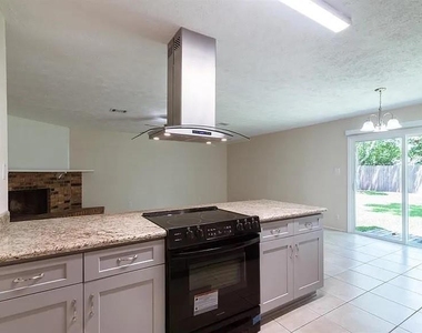 17519 Fieldglen Drive - Photo Thumbnail 6