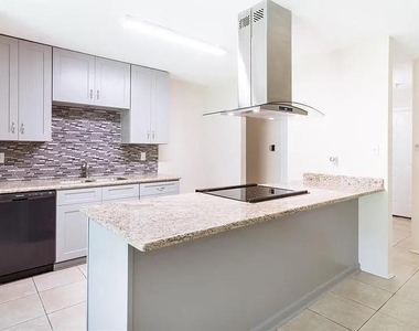 17519 Fieldglen Drive - Photo Thumbnail 18