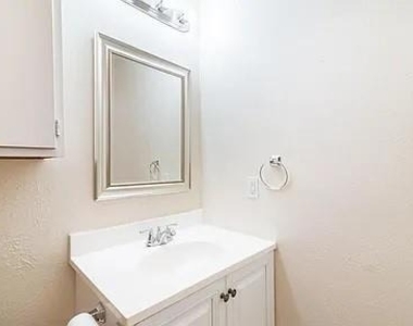 17519 Fieldglen Drive - Photo Thumbnail 17