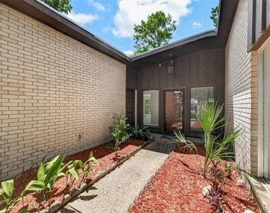 10039 Warwana - Photo Thumbnail 4