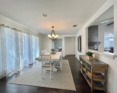 5638 Grape Street - Photo Thumbnail 8