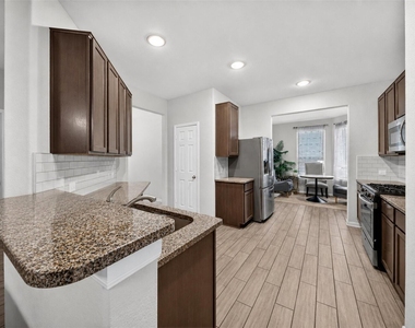 16361 Olive Sparrow Drive - Photo Thumbnail 5