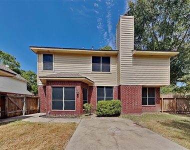 15907 Lausanne Drive - Photo Thumbnail 23