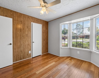 14002 Kathi Lynn Lane - Photo Thumbnail 6