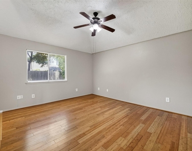 14002 Kathi Lynn Lane - Photo Thumbnail 9