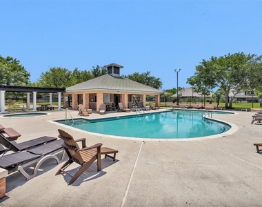2944 Auburn Woods Drive - Photo Thumbnail 33