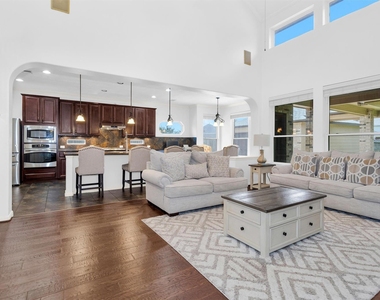 2944 Auburn Woods Drive - Photo Thumbnail 11