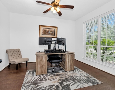 2944 Auburn Woods Drive - Photo Thumbnail 3