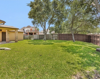 2944 Auburn Woods Drive - Photo Thumbnail 32