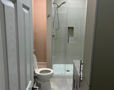 1098 Pecan Valley Drive - Photo Thumbnail 11