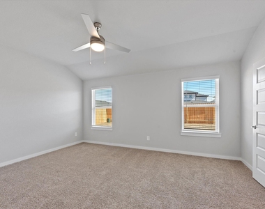 3335 Silverton Drive - Photo Thumbnail 14