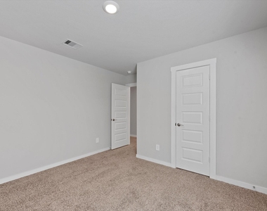 3335 Silverton Drive - Photo Thumbnail 25