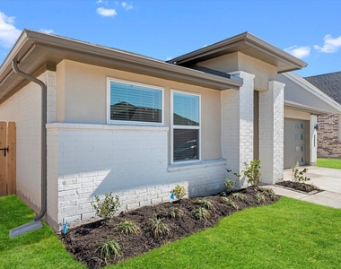 3335 Silverton Drive - Photo Thumbnail 3
