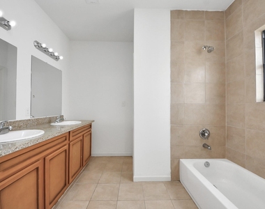4335 Oak Ridge Drive - Photo Thumbnail 11