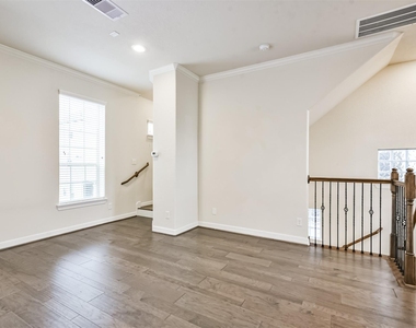 1504 Peyton Oaks Place - Photo Thumbnail 26